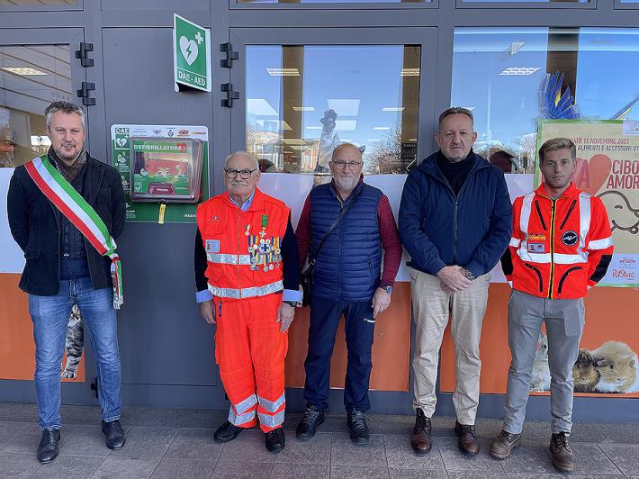 Inaugurato un nuovo defribillatore donato dal Comune di Felino e da Pier Paolo Contini. Sar&agrave; gestito dall'Assistenza pubblica di Parma