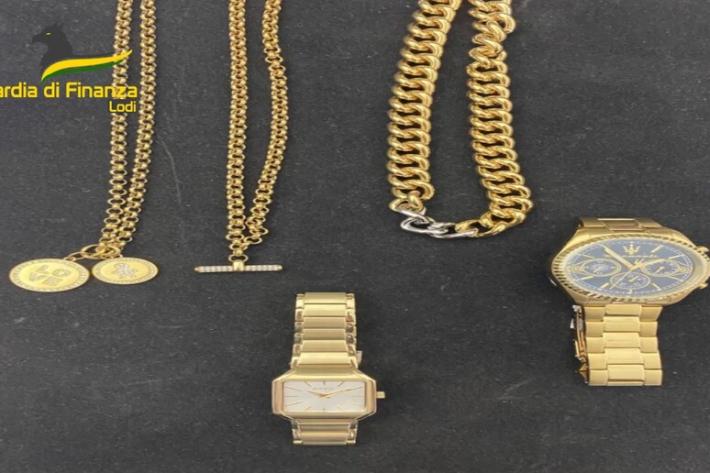 La GdF di Lodi confisca auto, case e conti al 'mago' Candido