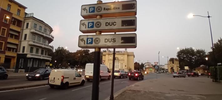 Il gruppo consigliare Vignali sindaco: "Segnaletica stradale  luminosa spenta, cos&igrave; la citt&agrave; &egrave; pi&ugrave; insicura"