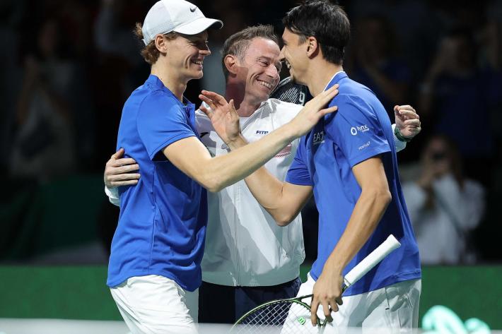 Coppa Davis,  vinto anche il doppio contro la Serbia. L'Italia va in finale  dopo 25 anni. Incontrer&agrave;  l'Australia. Sinner: "Siamo contenti, ma non ancora soddisfatti"