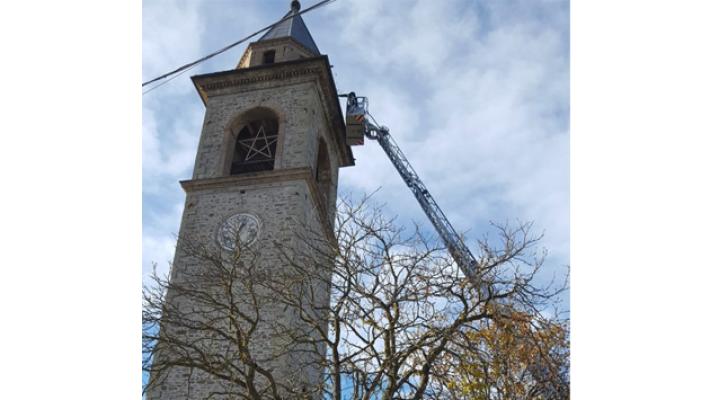 Pianta sul campanile a Bazzano