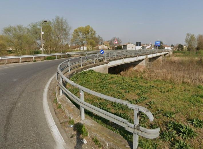 Chiusure per lavori per tre ponti sull'Enza
