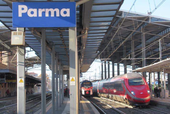 Trenitalia potenzia i collegamenti fra l'Emilia-Romagna e le localit&agrave; di vacanze. Le novit&agrave; per Parma tra "Frecce" e Intercity 