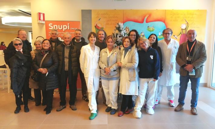 Donate due poltrone per terapie al Week Hospital pediatrico