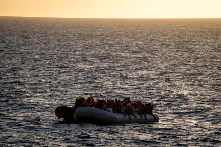 Naufragio al largo della Libia: 61 persone disperse