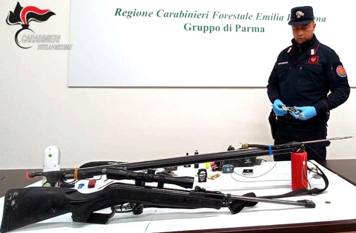 Carabinieri Forestali rinvenimento oggetti atti a offendere grato Parma