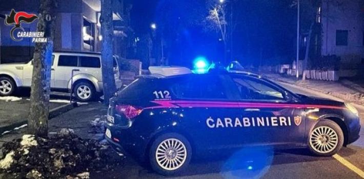 Salsomaggiore Terme: lancia sassi contro la vecchia edicola di Tabiano. Denunciato 30enne