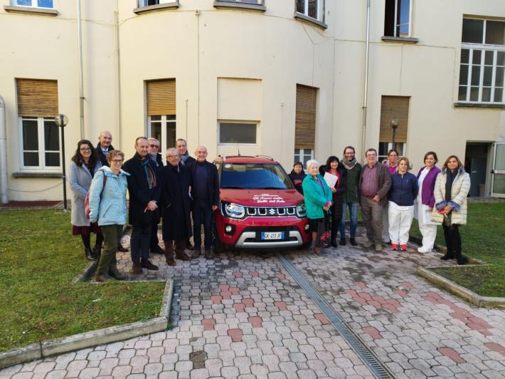 Borgotaro, &ldquo;Gli amici della Valle del Sole&rdquo; donano una nuova automobile per le cure palliative domiciliari