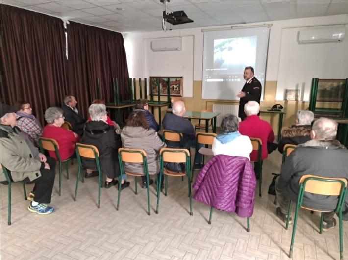 Carabinieri &ldquo;docenti&rdquo;&nbsp;al centro sociale &ldquo;Airone&rdquo; di Sant&rsquo;Ilario d&rsquo;Enza&nbsp;