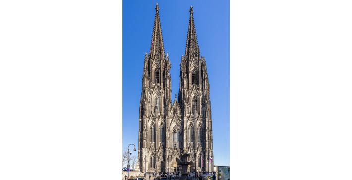 Pianificavano un attentato contro la cattedrale di Colonia nella notte di Capodanno: arrestati tre islamisti 