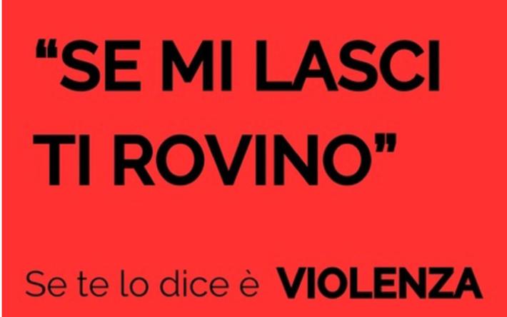 Le parole che feriscono le donne diventano 12 manifesti rossi
