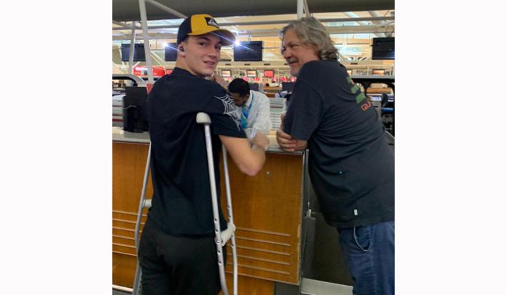 Matteo, il 20enne azzannato da uno squalo, &egrave; tornato. Da ieri &egrave; ricoverato al Rizzoli a Bologna