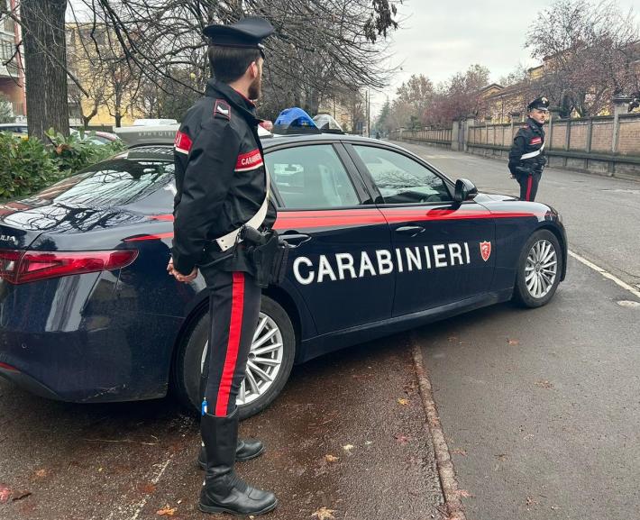 Reggio Emilia, evade dai domiciliari per un incontro romantico. Preso dai carabinieri