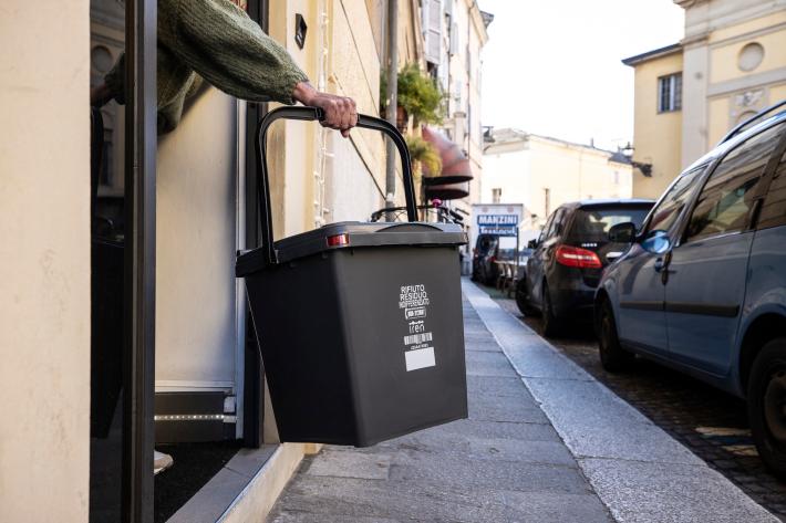 Ambiente. Rapporto annuale Ispra sui rifiuti urbani