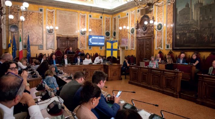 Niente bus da Martorano a Parma: i migranti avranno un abbonamento pagato dal Comune 