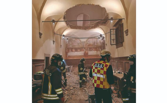 Crolla il solaio a un matrimonio: sequestrato il locale. La procura indaga