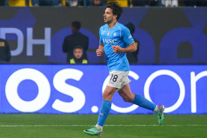 Tre a zero alla Fiorentina: il Napoli &egrave; in finale nella Supercoppa