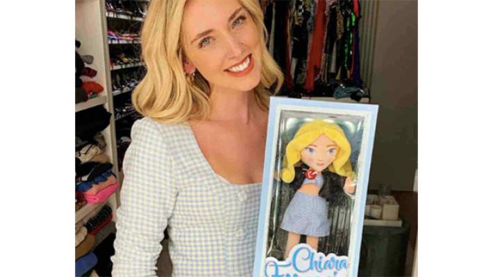 Chiara Ferragni indagata anche per le uova di Pasqua e la bambola Trudi