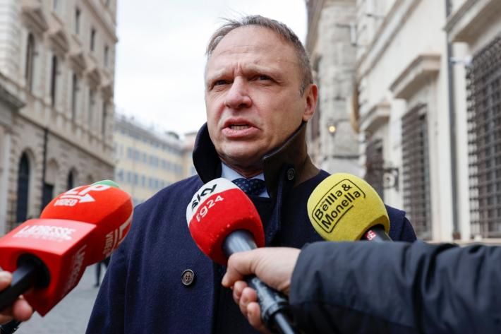 Lollobrigida, capisco gli agricoltori esasperati dal modello Ue