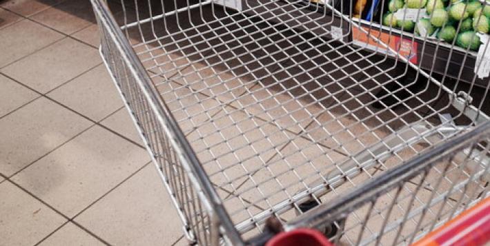 Cornetti Conad ritirati dai supermercati per possibile presenza di materiale estraneo: i lotti interessati 