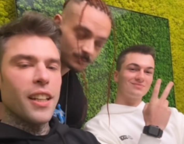 Matteo ospite di  Fedez al muschio selvaggio 