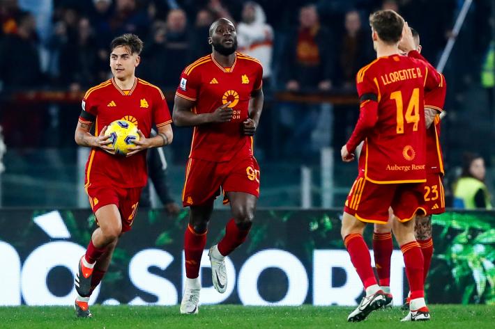 Serie A: la  Roma travolge il Cagliari con quattro gol