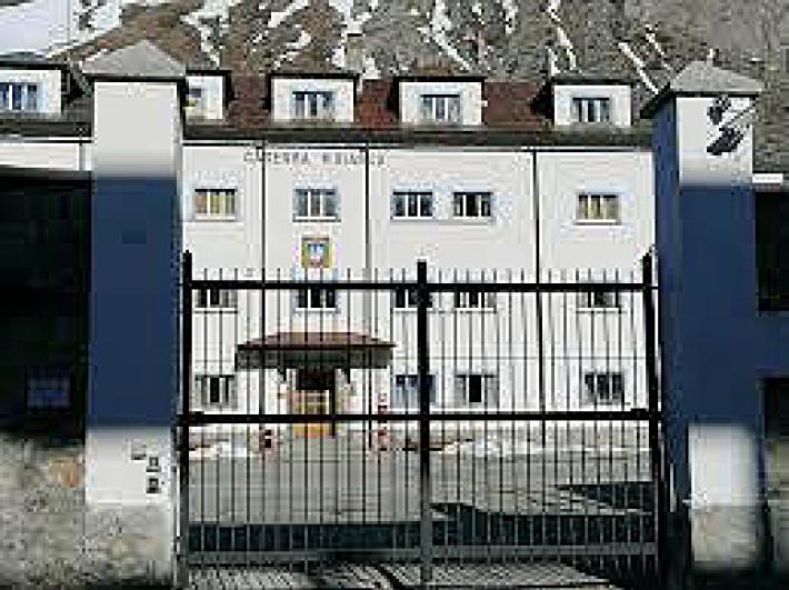 Guida un furgone sulle piste da sci, multato a La Thuile