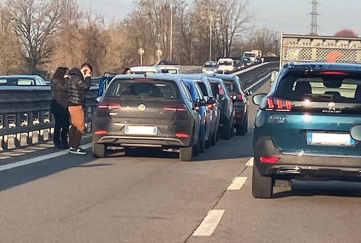 Tamponamento a catena in tangenziale sud