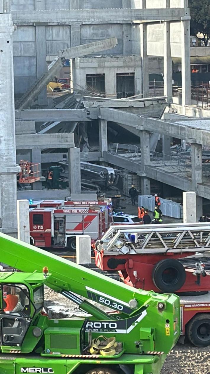Firenze, crollo al cantiere Esselunga: tre operai morti, alcuni dispersi, tre estratti vivi dalle macerie