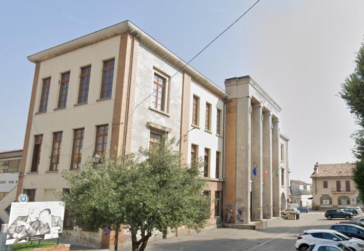 Un iscritto al liceo "Made in Italy" di Crema, la classe si fa lo stesso