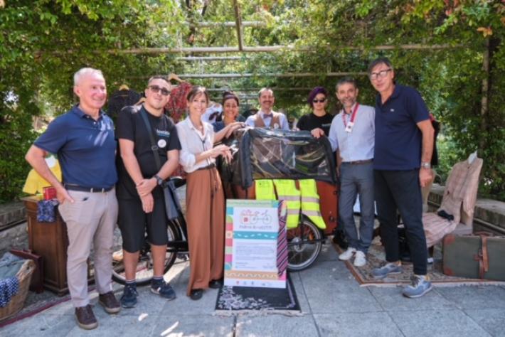 Parma Ri-Vestiti: nel 2023 riciclate 8 tonnellate di abiti usati