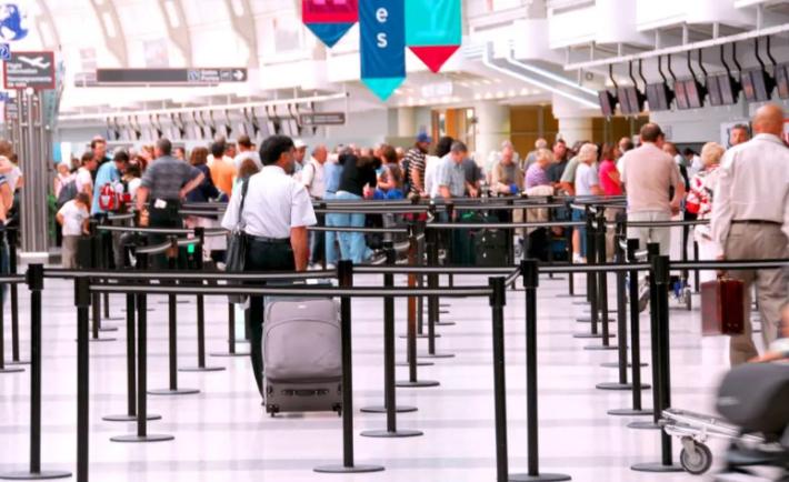 Aeroporto, s&igrave; bipartisan