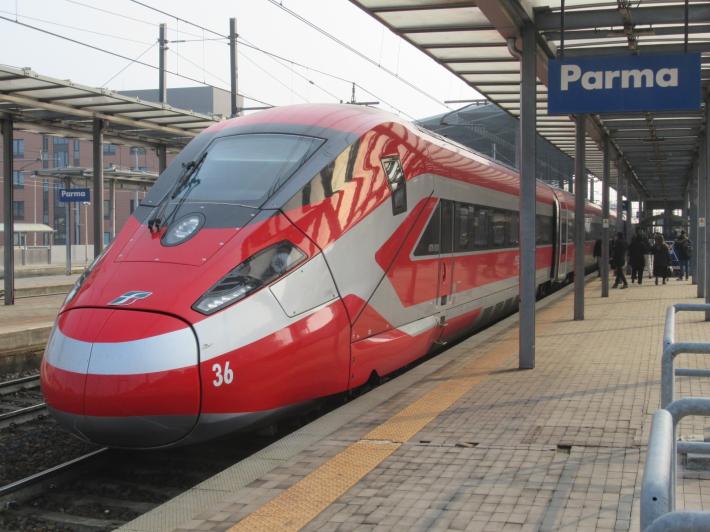 Frecciarossa: dal 1&deg; marzo limite di due bagagli per passeggero. Misure diverse in base alle &laquo;classi&raquo; 