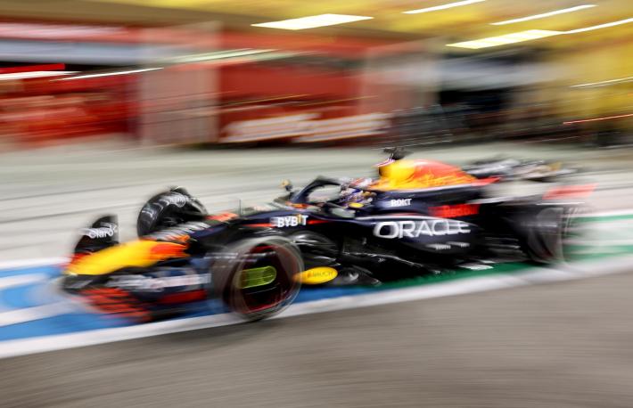 Gp del Bahrain: dopiette Red Bull (Verstappen e Perez), terza la Ferrari di Sainz
