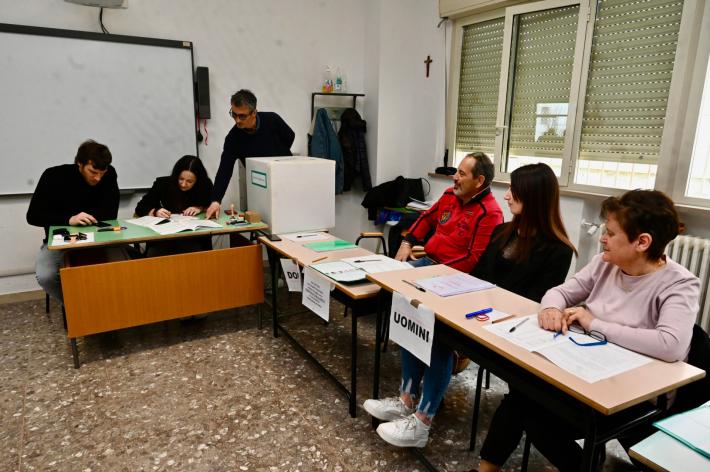Precipitosa fuga dal seggio: partorisce poco dopo in ospedale