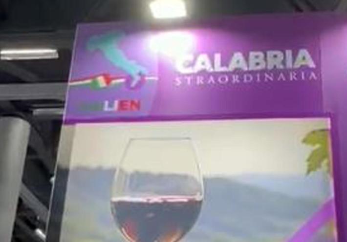 Alla Fiera del turismo di Vienna il logo dell&rsquo;Italia senza Sicilia e Sardegna: &egrave; polemica