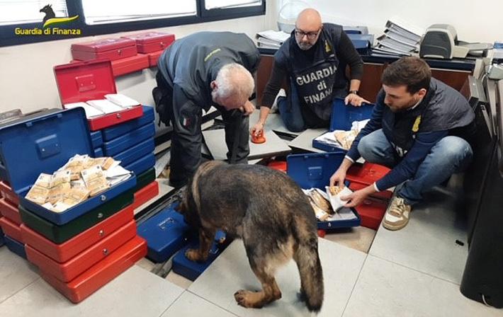 Eseguito in Romania un ulteriore sequestro preventivo di beni per circa 2,4 milioni di euro per una frode fiscale nella commercializzazione di carburanti che aveva gi&agrave; portato nel 2023 al sequestro di