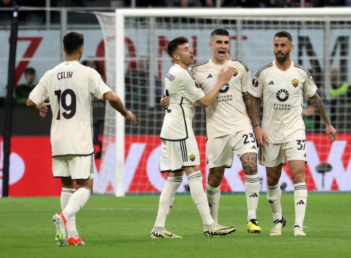 Europa League, colpo grosso della Roma a San Siro: Milan battuto nell'andata dei quarti della coppa (1-0)