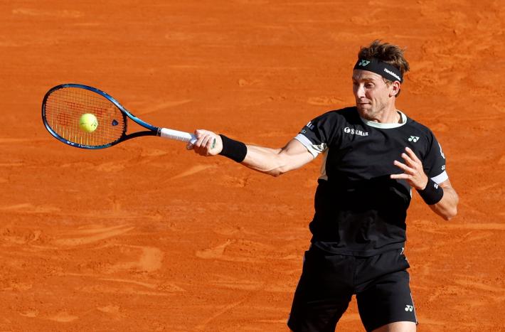 Master 1000 di Montecarlo, Ruud batte  Djokovic:  si giocher&agrave; la finale con Tsisipas