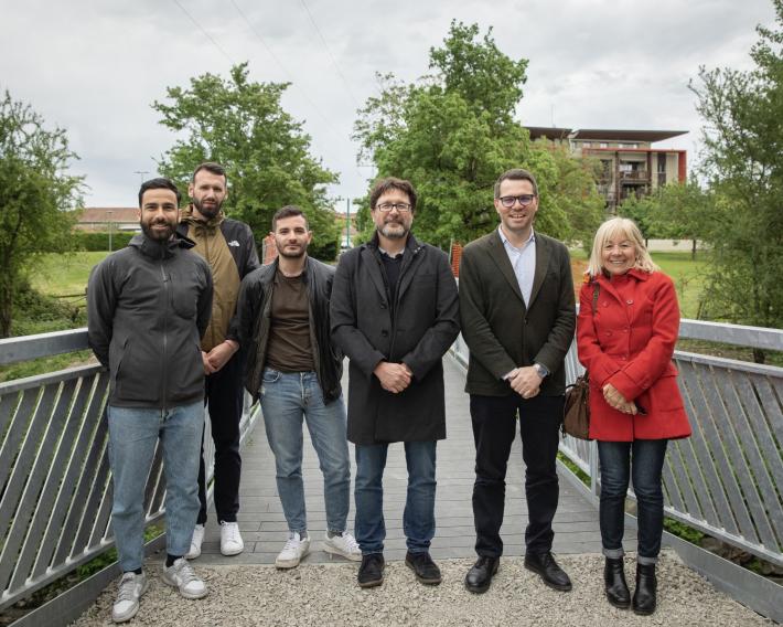 Parco Nord: aperto al pubblico il nuovo ponticello sul canale Naviglio. Installati anche i nuovi giochi bimbi