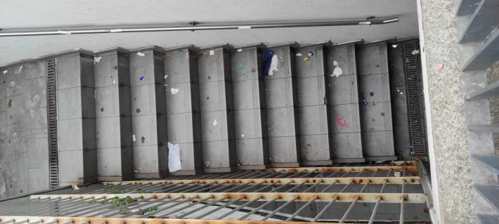 "Benvenuti in piazza Ghiaia. Ma la situazione &egrave; questa"