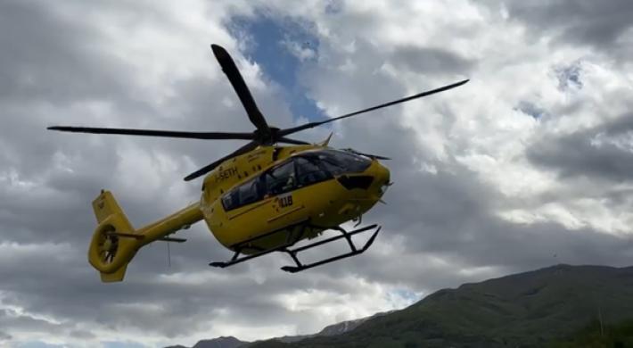 Perde il controllo dell'auto e finisce in una scarpata. Un ferito trasportato al Maggiore dall'elisoccorso