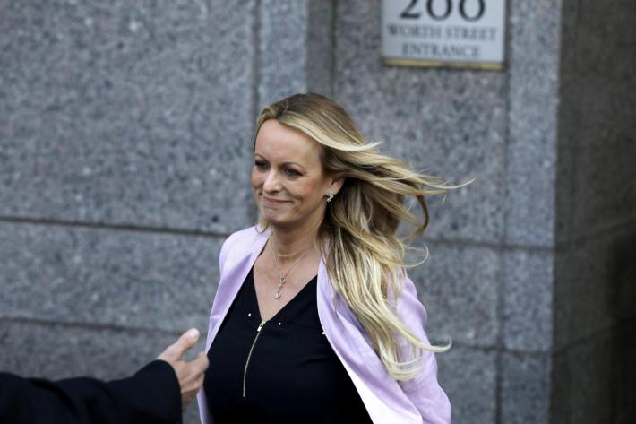 La ex pornostar Stormy Daniels conferma in aula: "Feci sesso con Donald Trump"