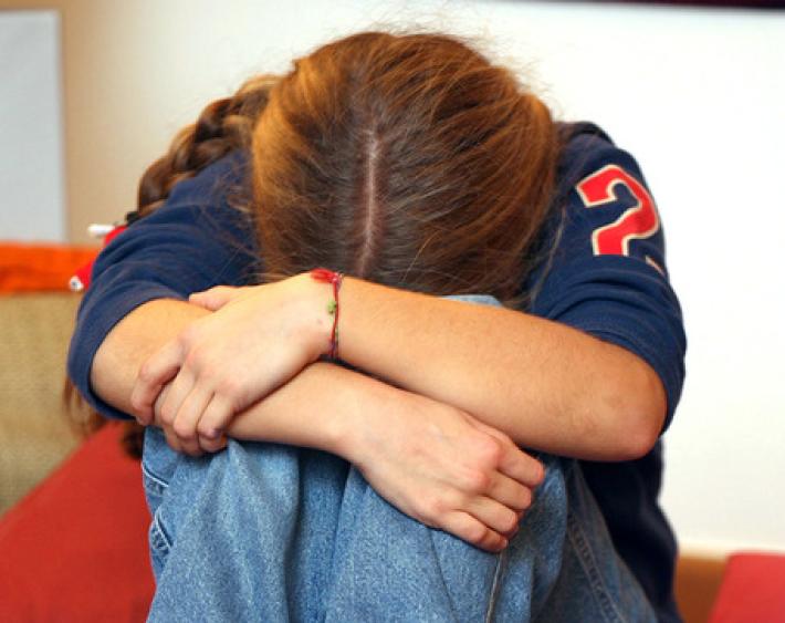 Facevano prostituire ragazze minorenni, 10 misure cautelari