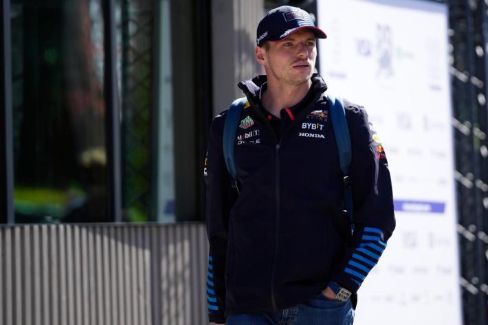 Gp di Imola: Verstappen in pole. Piastri penalizzato, Leclerc sale in terza posizione