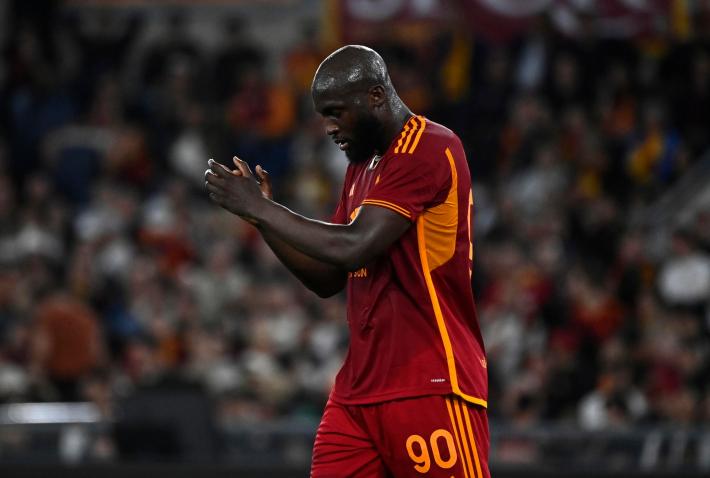 Serie A: la Roma batte il Genoa  con un gol di Lukaku  e continua a sognare la Champions