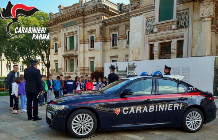 Salsomaggiore Terme: i carabinieri incontrano gli alunni della scuola elementare D&rsquo;Annunzio