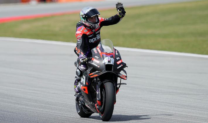 Gp Catalunya: Espargar&ograve; vince la gara sprint, Pecco Bagnaia cade all'ultimo giro