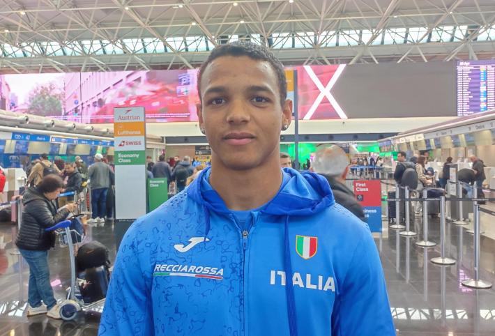 Simonelli batte il primato italiano nei 110  ostacoli