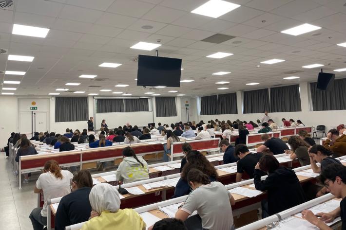 Niente pi&ugrave; quiz per l'accesso a Medicina, Odontoiatria e Veterinaria: la Camera approva la riforma 